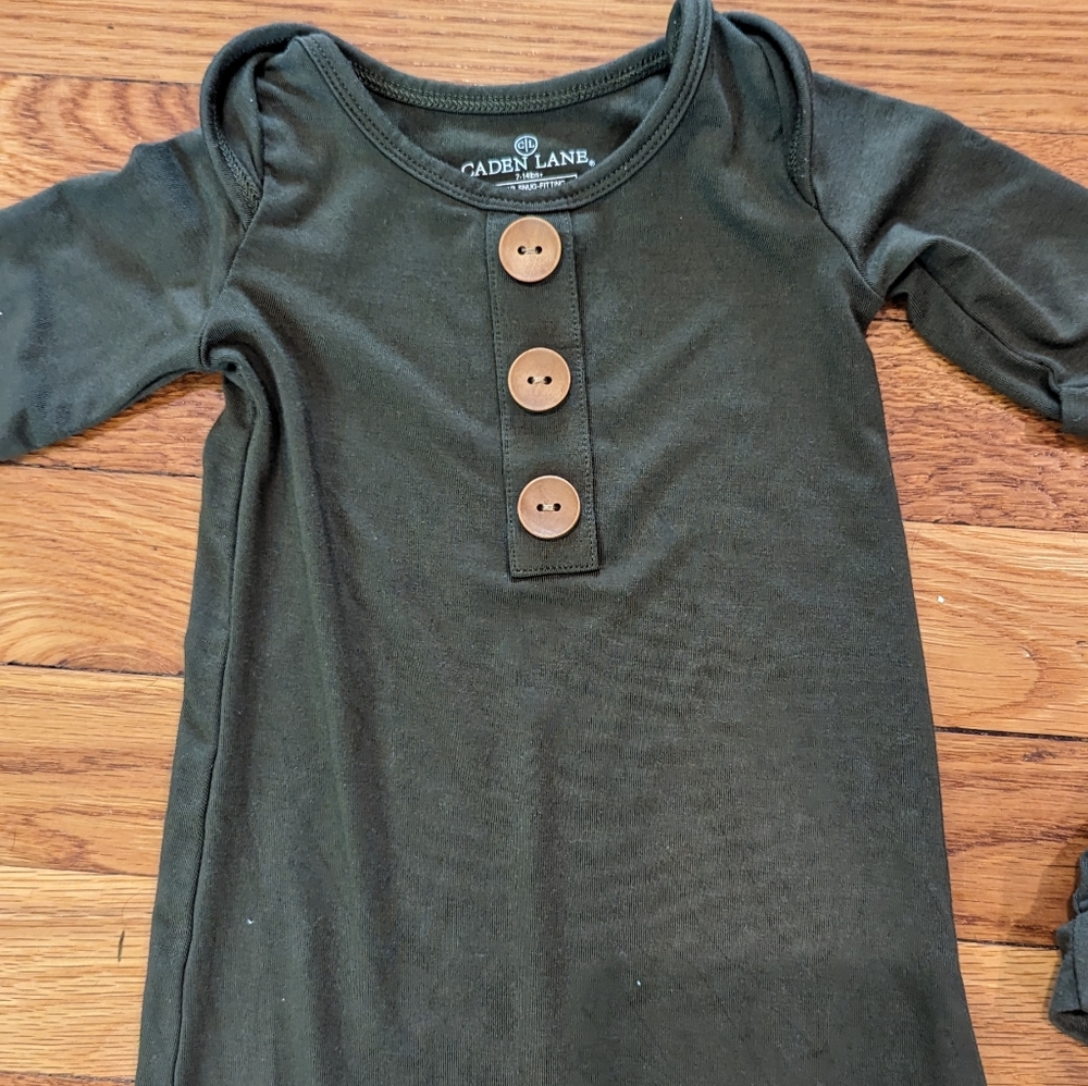 Caden Lane custom knot newborn gown with matching hat